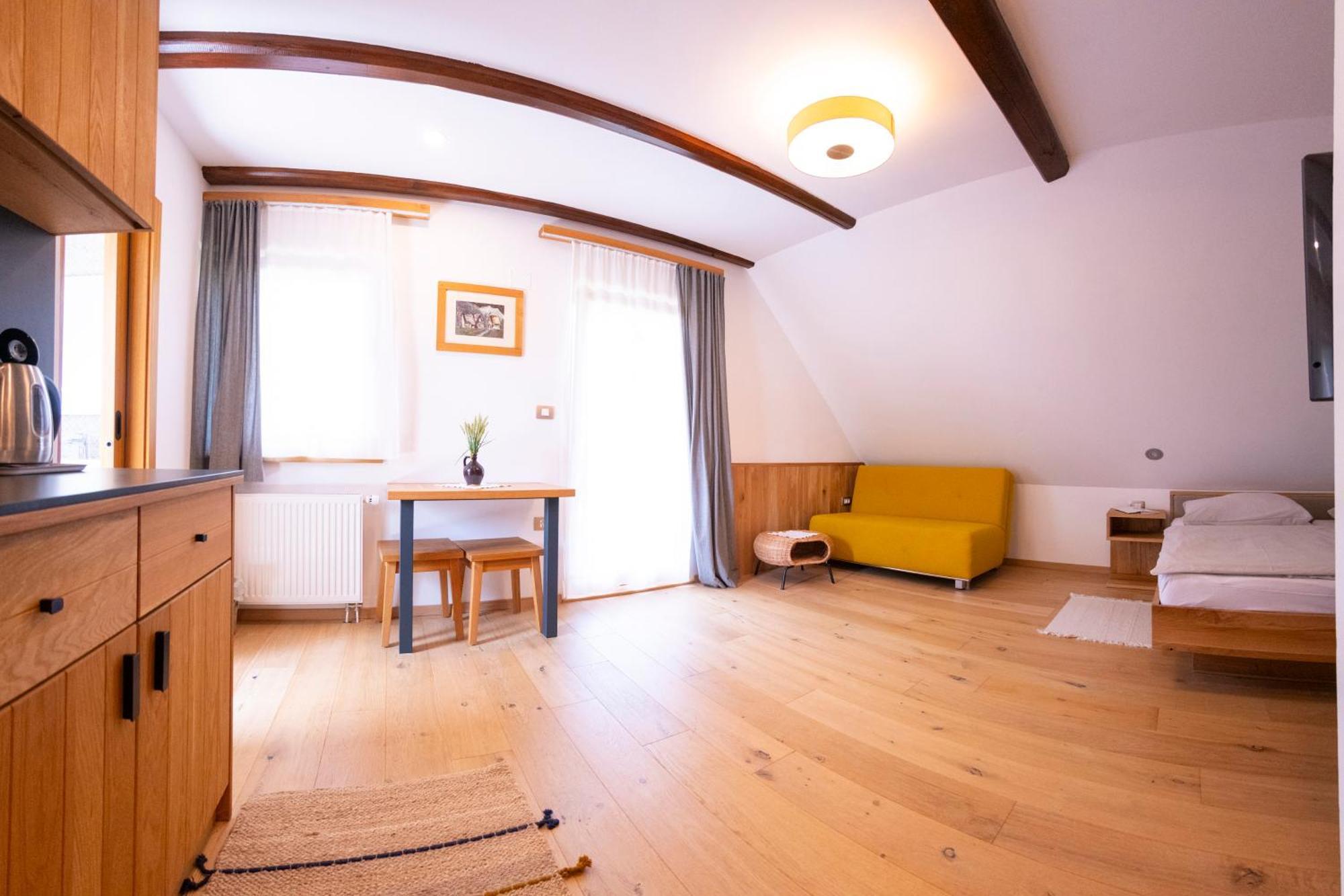 Tourist Farm Zelinc Farm stay Cerkno
